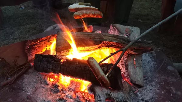Auch 2019 wieder im Angebot: "Bratwurst am Stock"